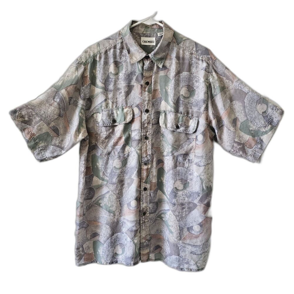 VTG CHE'MEEZ Silk Men’s Short Sleeves Shirt Size M all over Hawaiian Print